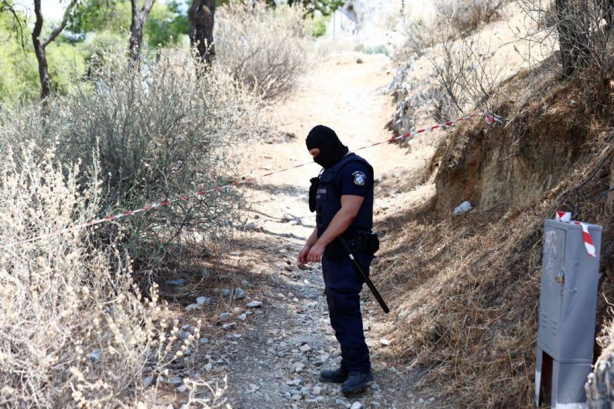 Θρίλερ στον Λυκαβηττό: Σε εξέλιξη οι έρευνες της ΕΛΑΣ για την 57χρονη – Η σορός της εντοπίστηκε σε σπηλιά