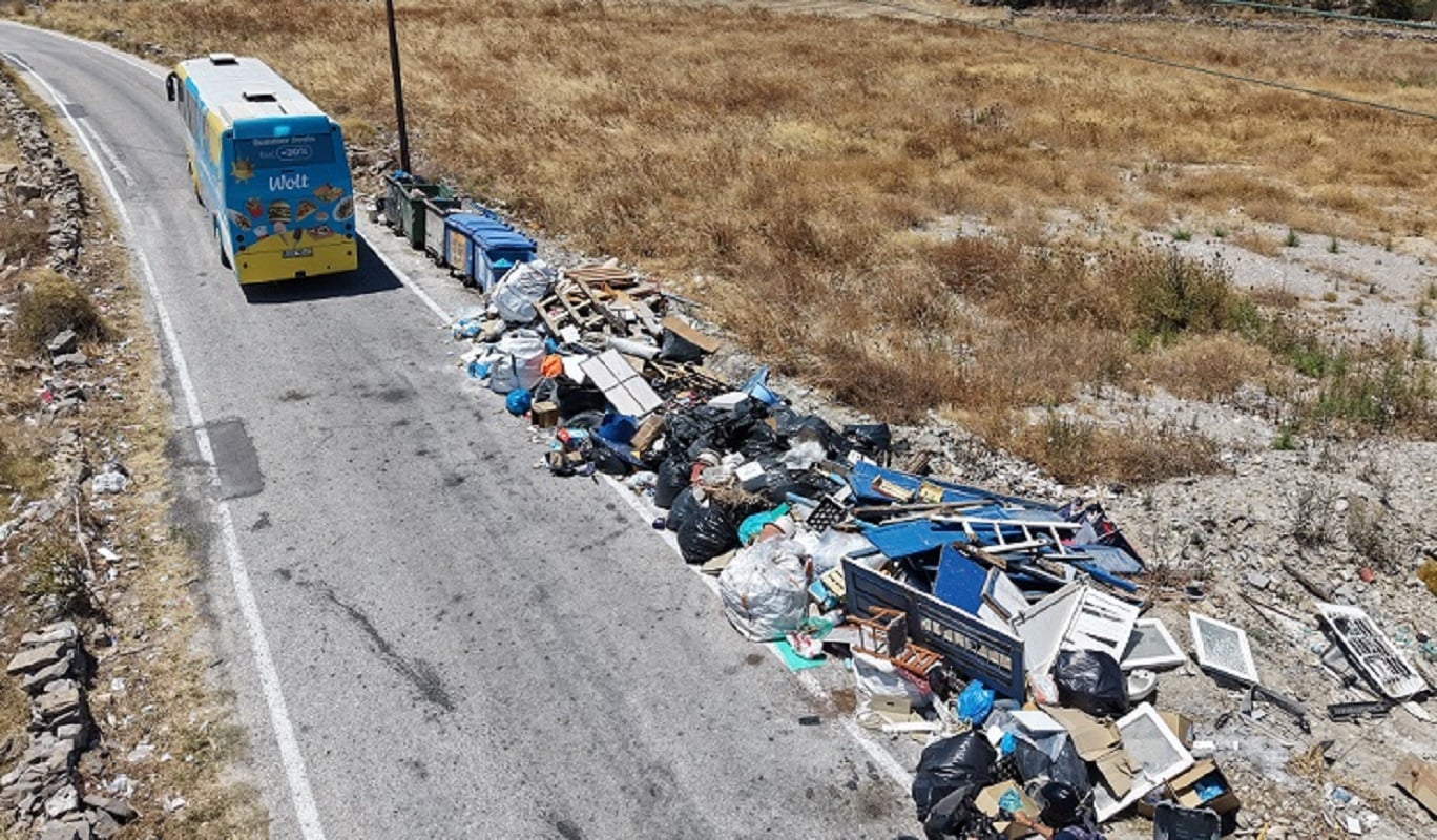 Πάρος: Ο δήμαρχος ζητεί να κηρυχθεί το νησί σε κατάσταση έκτακτης ανάγκης λόγω επικίνδυνων ρύπων