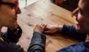 Ο άνδρας της την απάτησε και έκανε παιδί με την ερωμένη του - «Έκανα αίτηση διαζυγίου, τώρα είμαστε ζευγάρι με τον κολλητό του»