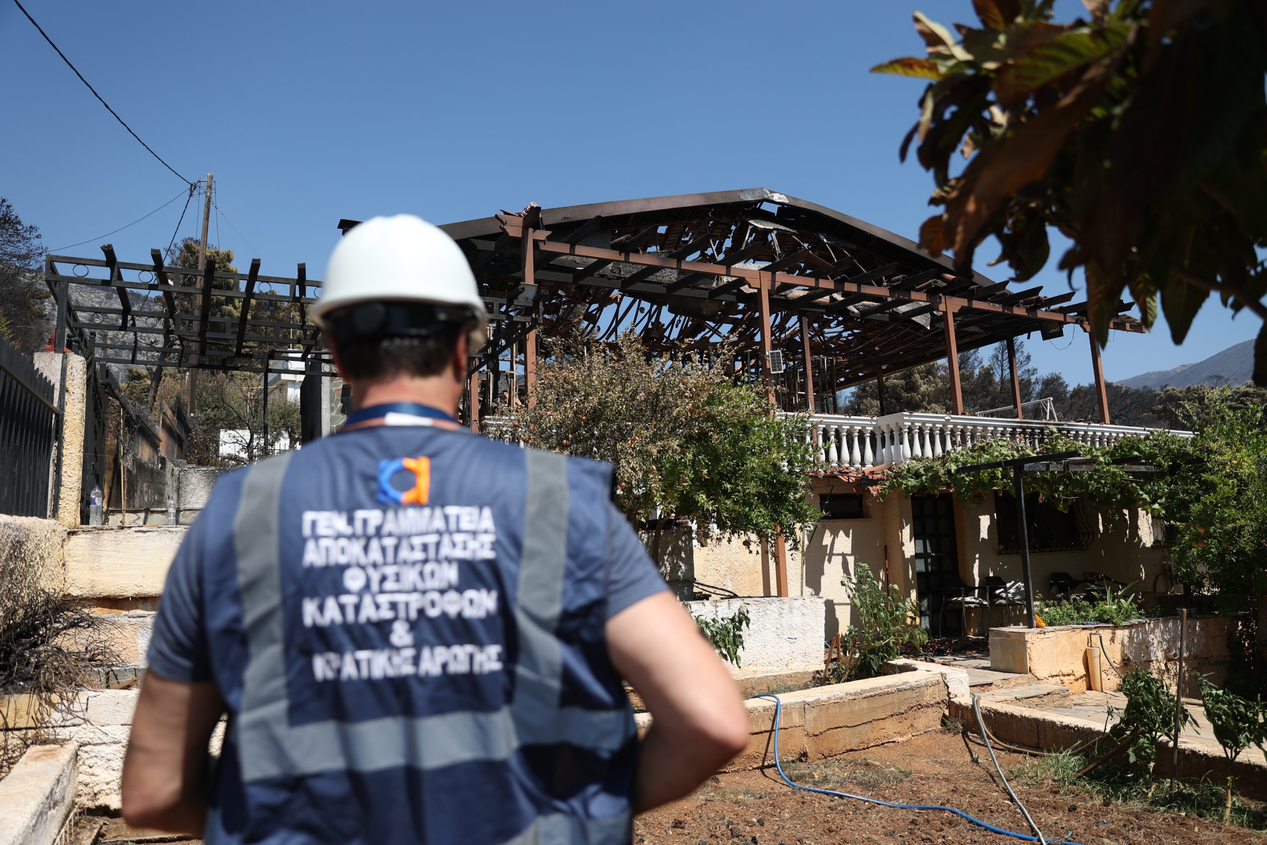 Άμεση κρατική αρωγή και στήριξη των πληγέντων – Το σχέδιο αποκατάστασης των περιοχών που επλήγησαν από τις πυρκαγιές