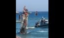 Ρόδος: Λουόμενοι κάνουν βουτιές από το Τραμπολίνο στην παραλία Έλλη παρά την απαγόρευση - Παρέμβαση του Λιμενικού - ΒΙΝΤΕΟ