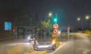 Σπάτα: Τροχαίο στην έξοδο της Αττικής Οδού προς Ραφήνα – ΙΧ κατέληξε στη διαχωριστική νησίδα