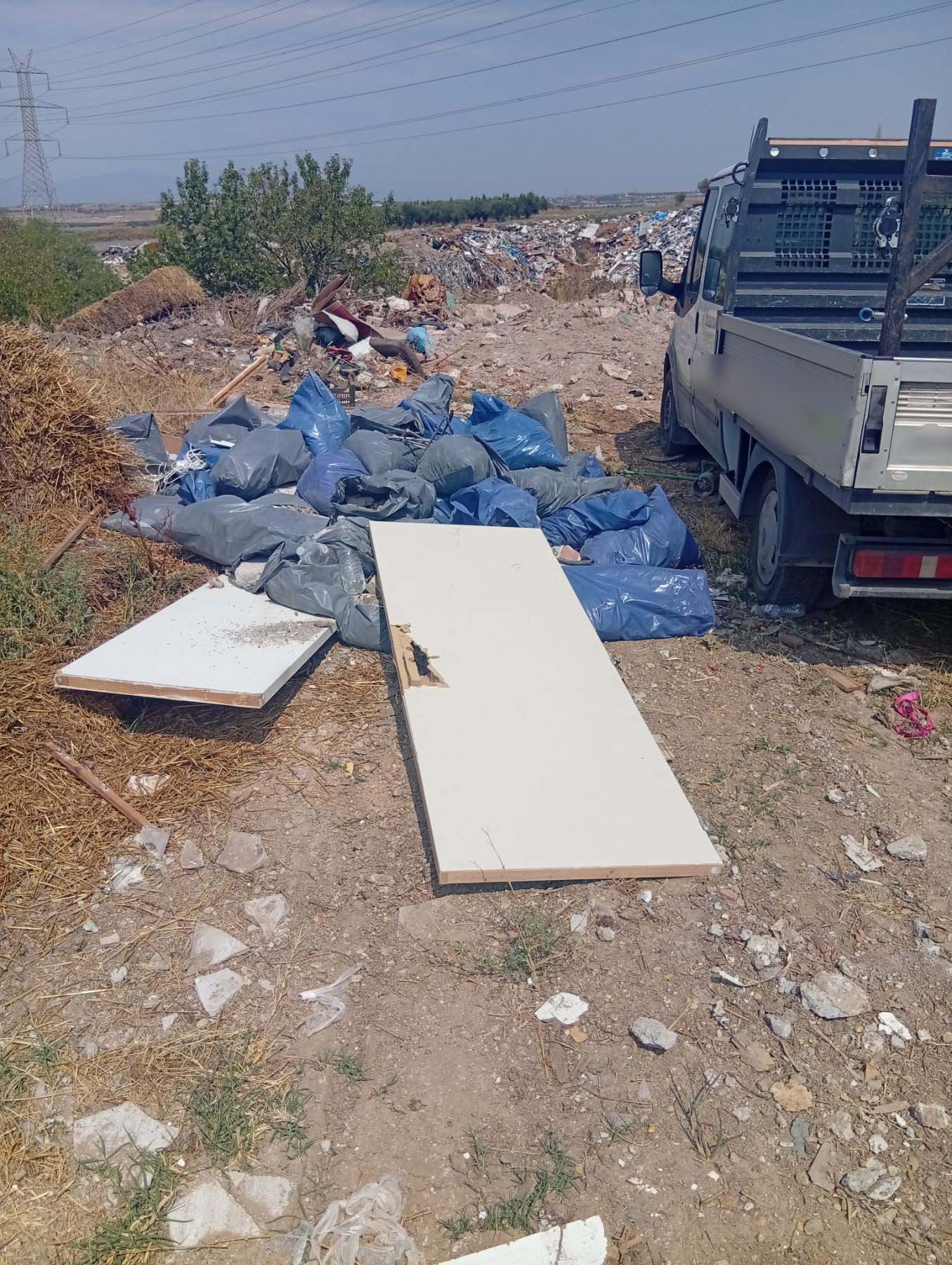 Θεσσαλονίκη - 2 συλλήψεις και ρίψη μπάζων