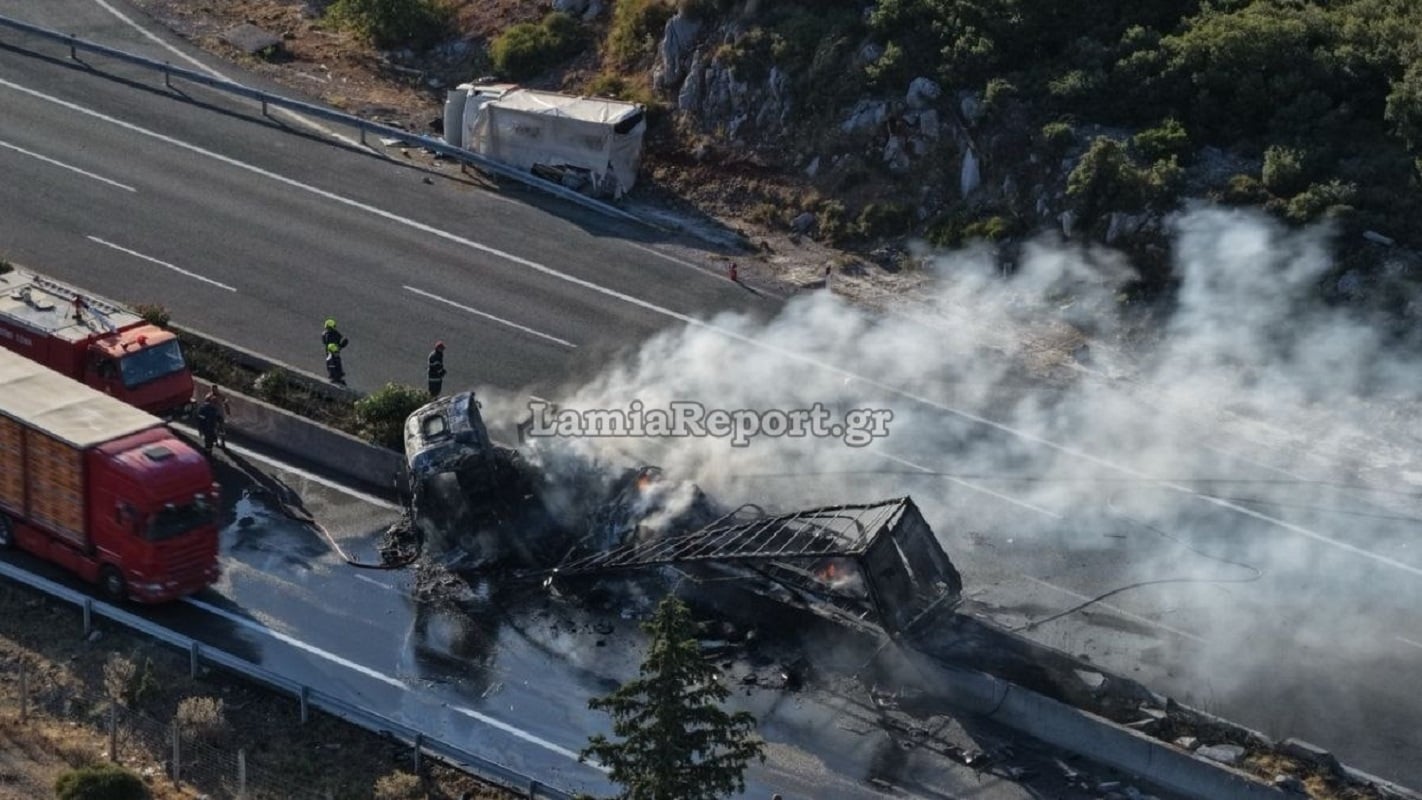 Νέες συγκλονιστικές εικόνες από το σφοδρό τροχαίο με έναν νεκρό στη Φθιώτιδα