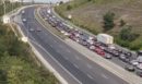 Ηλικιωμένη οδηγούσε στο αντίθετο ρεύμα στην Αθηνών-Κορίνθου - Συγκλονιστικό βίντεο