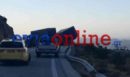Εύβοια: Ισχυροί άνεμοι «σήκωσαν» νταλίκα στον δρόμο προς την Κάρυστο - Ασφαλής ο οδηγός