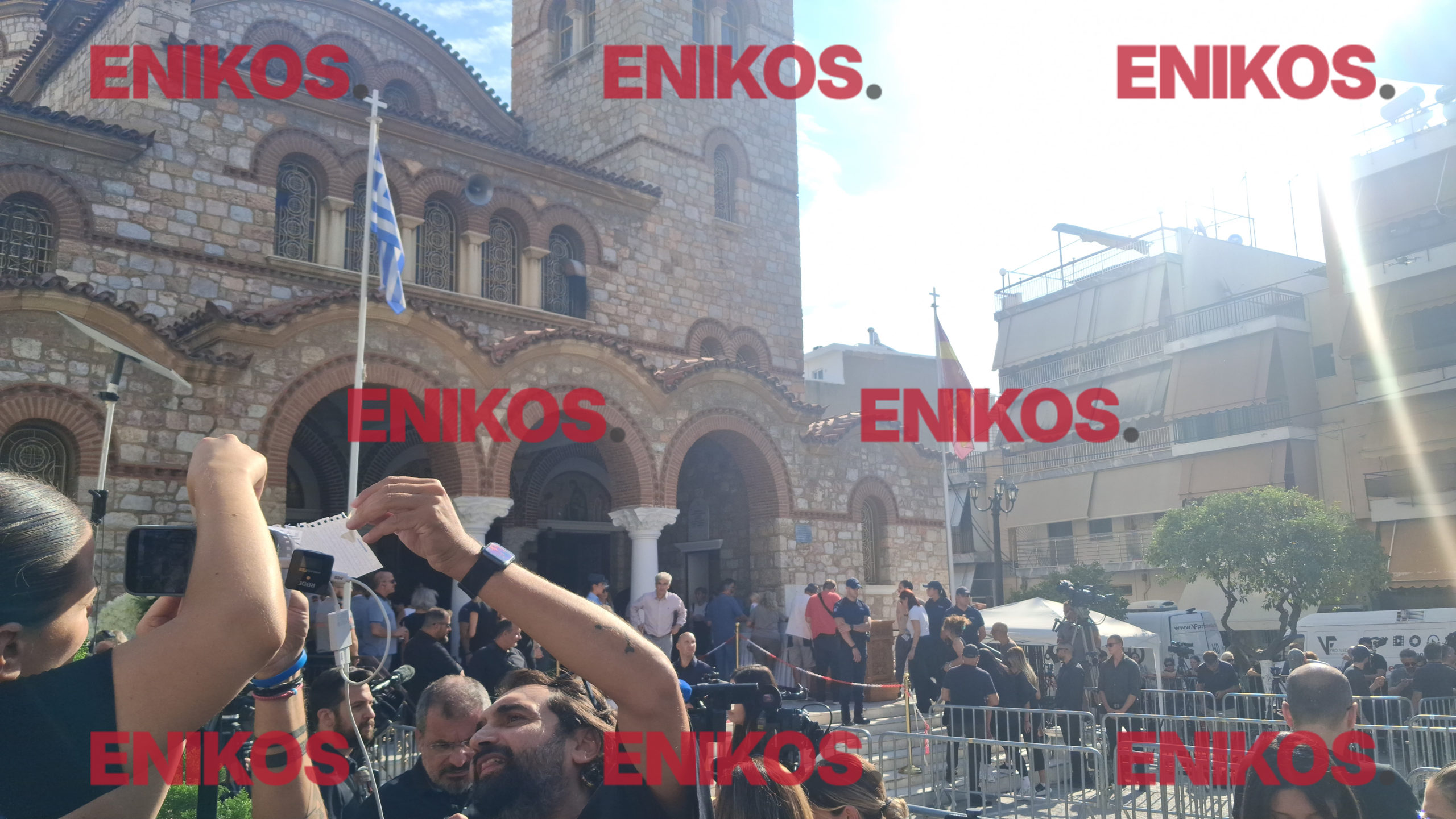 μαζωνάκης κηδεία