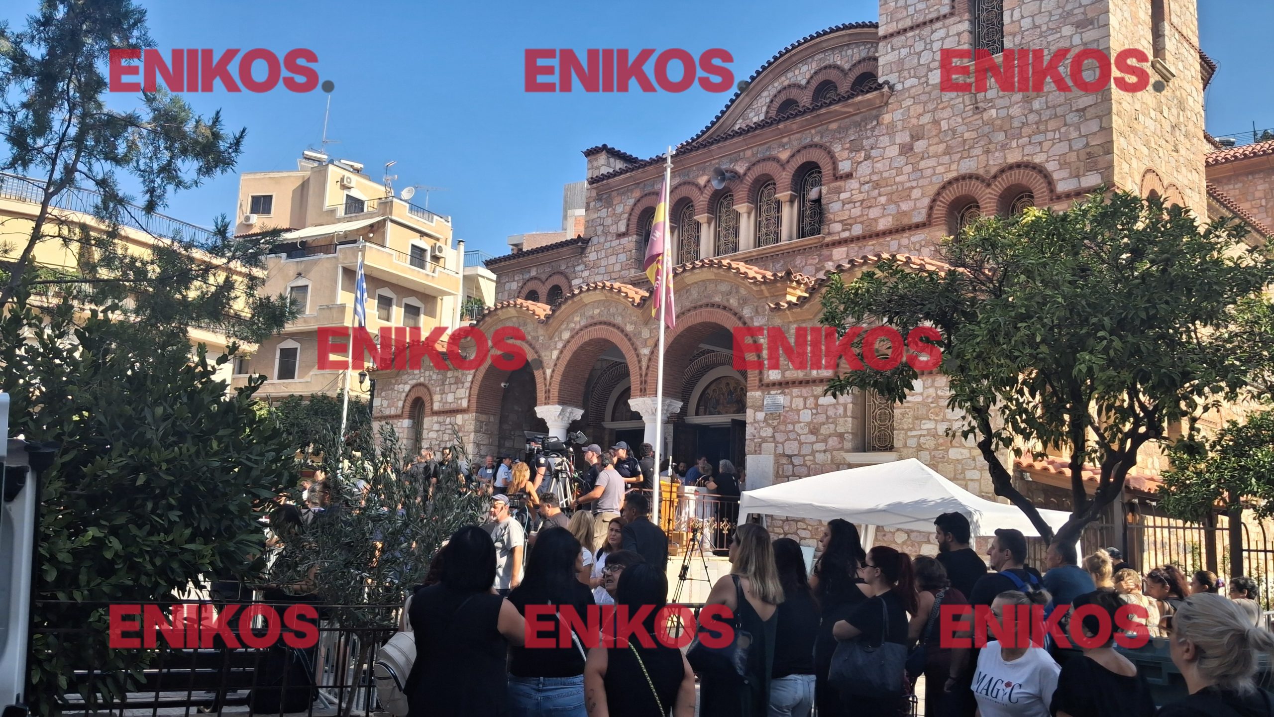 μαζωνάκης κηδεία