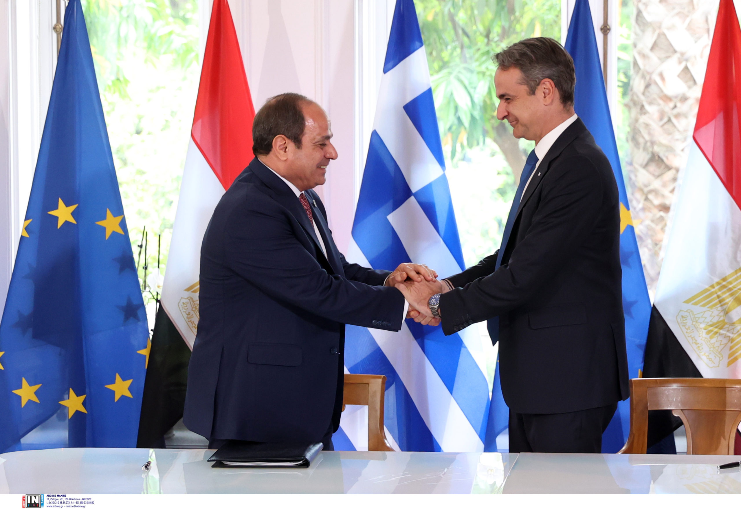 Στο Ελ Αλαμέιν ο Κυριάκος Μητσοτάκης – Η ατζέντα της συνάντησης του Πρωθυπουργού με τον Αλ Σίσι