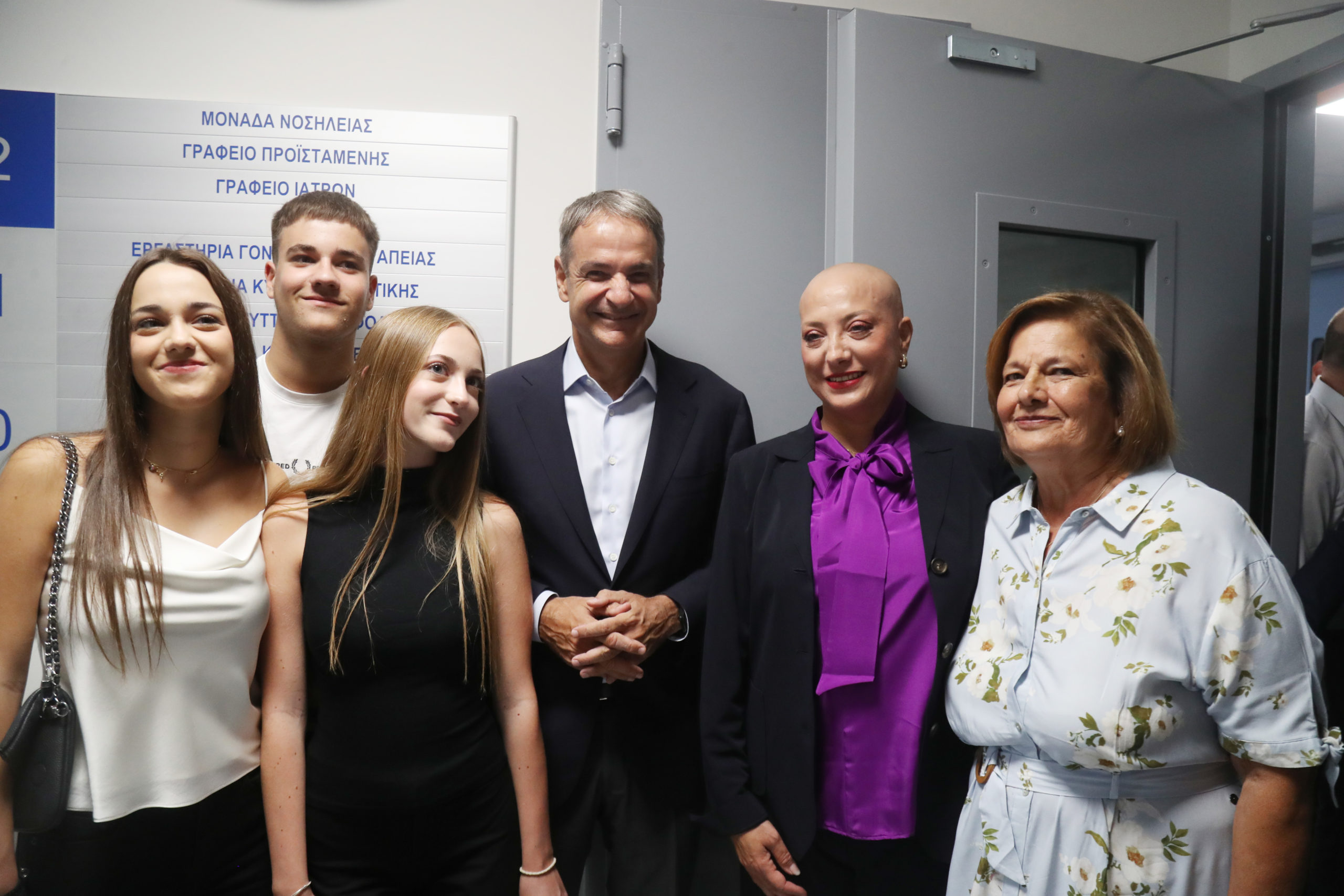 ΕΠΙΣΚΕΨΗ ΤΟΥ ΠΡΩΘΥΠΟΥΡΓΟΥ ΚΥΡΙΑΚΟΥ ΜΗΤΣΟΤΑΚΗ ΣΤΟ ΓΕΝΙΚΟ ΝΟΣΟΚΟΜΕΙΟ ΘΕΣΣΑΛΟΝΙΚΗΣ "Γ. ΠΑΠΑΝΙΚΟΛΑΟΥ" / ΕΓΚΑΙΝΙΑ ΝΕΑΣ ΠΤΕΡΥΓΑΣ
