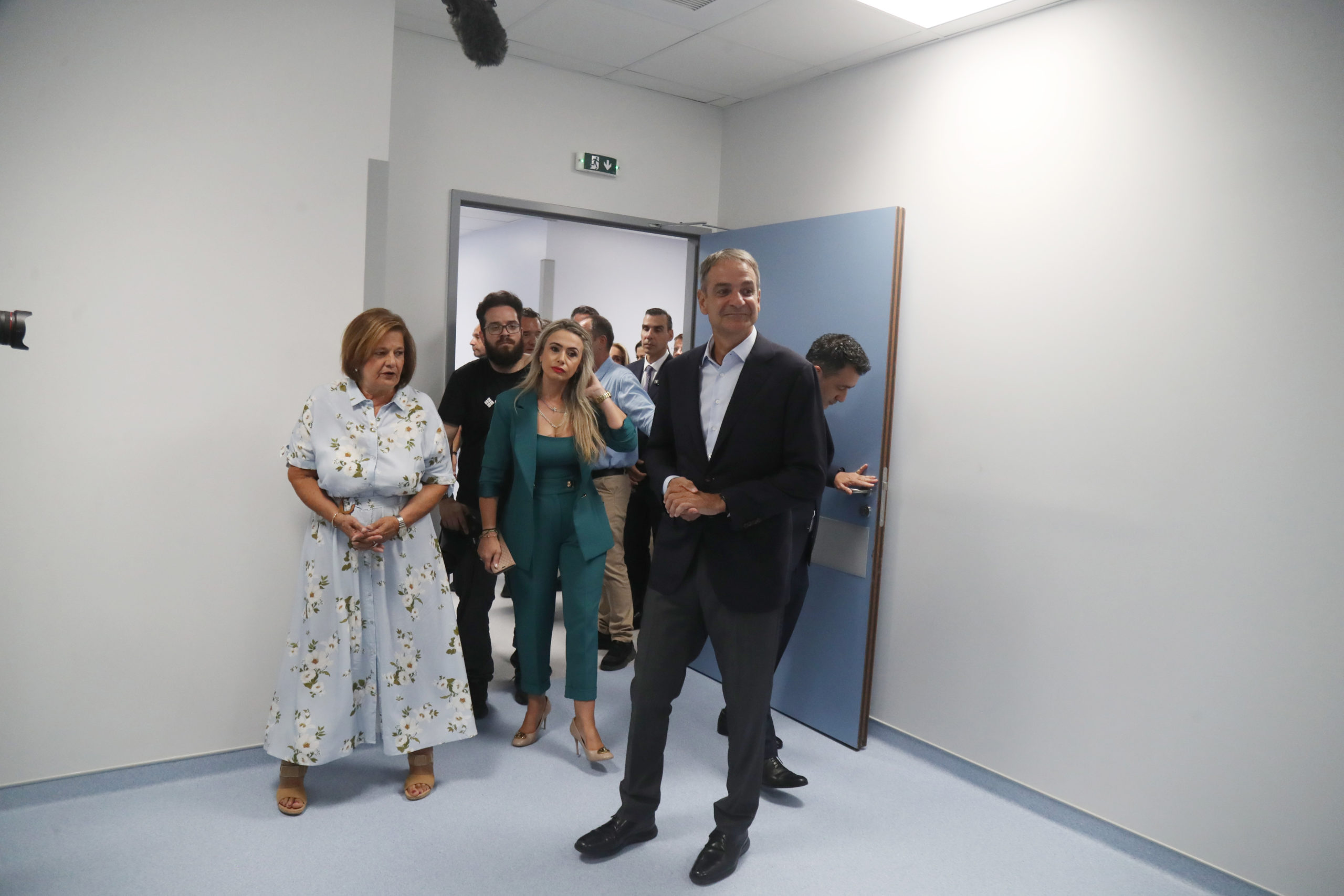 ΕΠΙΣΚΕΨΗ ΤΟΥ ΠΡΩΘΥΠΟΥΡΓΟΥ ΚΥΡΙΑΚΟΥ ΜΗΤΣΟΤΑΚΗ ΣΤΟ ΓΕΝΙΚΟ ΝΟΣΟΚΟΜΕΙΟ ΘΕΣΣΑΛΟΝΙΚΗΣ "Γ. ΠΑΠΑΝΙΚΟΛΑΟΥ" / ΕΓΚΑΙΝΙΑ ΝΕΑΣ ΠΤΕΡΥΓΑΣ