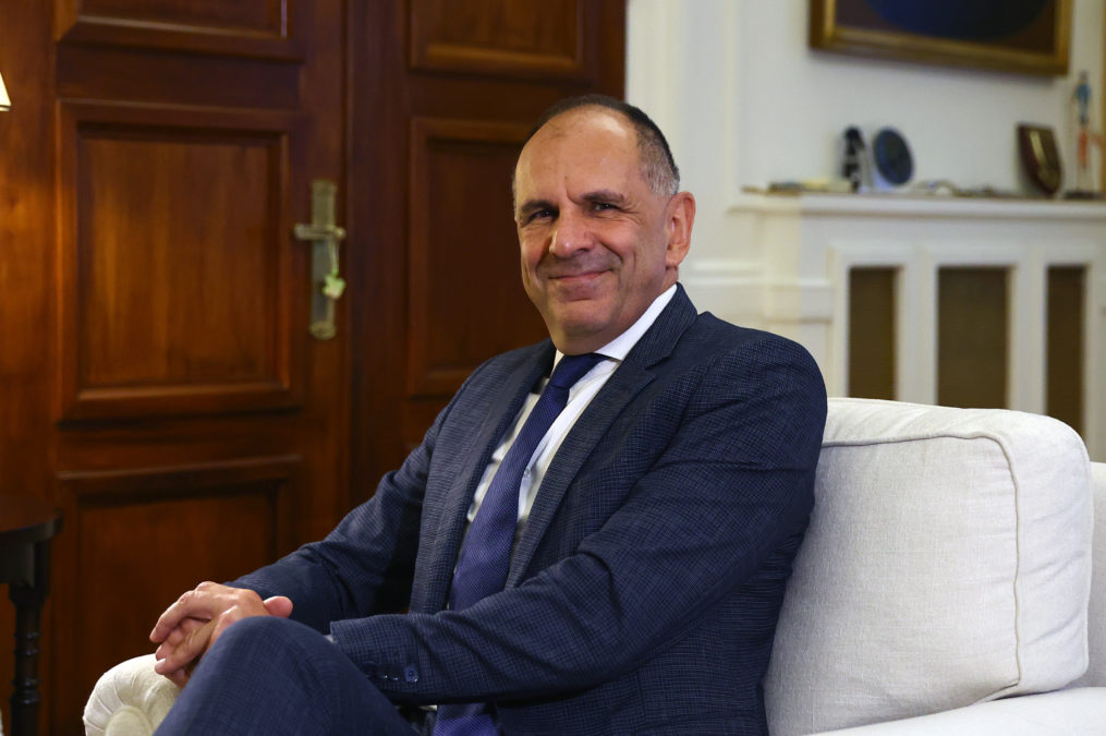 Παρών στην ενθρόνιση του αρχιεπισκόπου Καναδά ο Γεραπετρίτης – Σημαντικές επαφές του ΥΠΕΞ στο Τορόντο