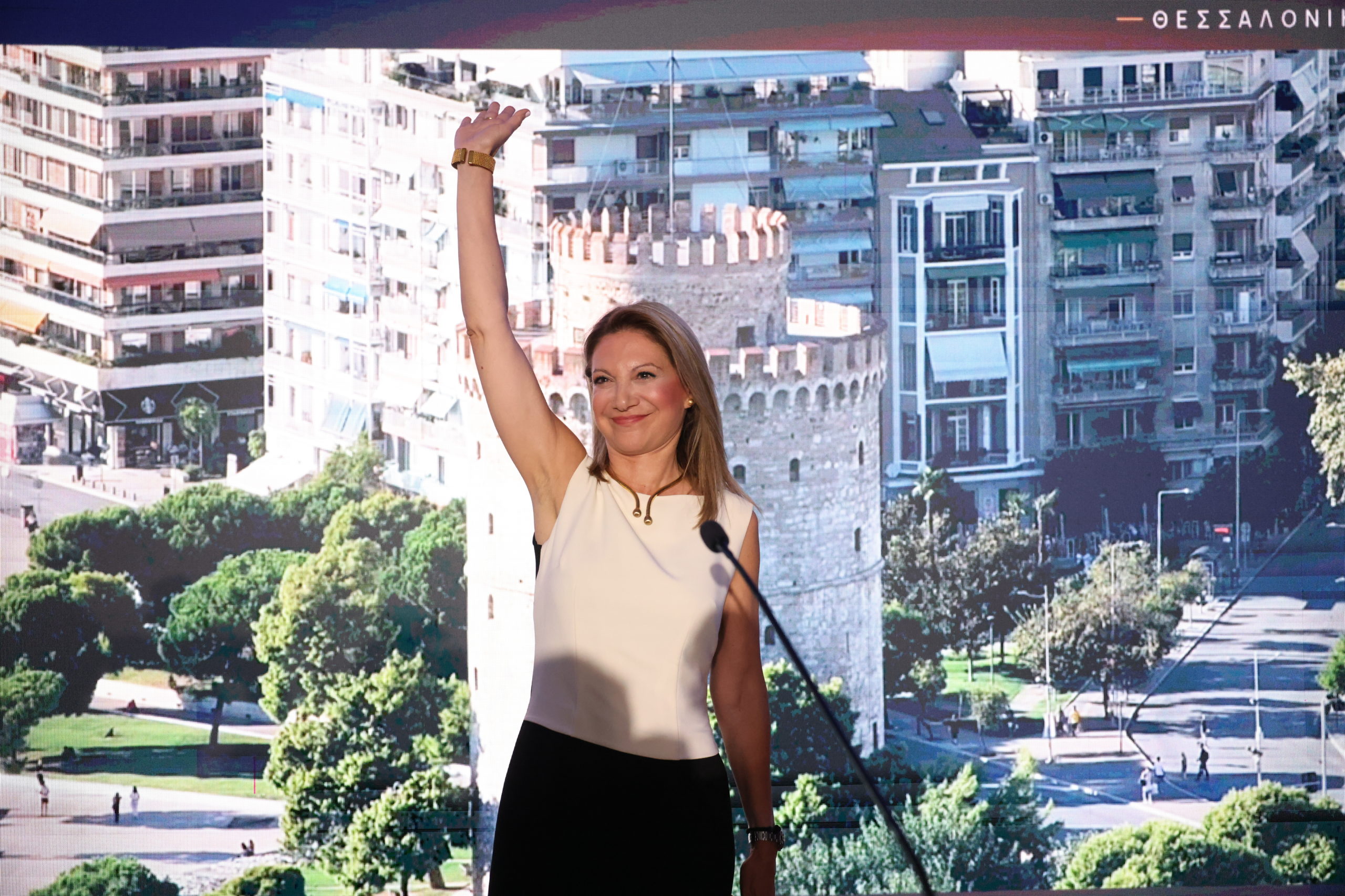 Μαρία Καρυστιανού: LIVE η παρουσίαση του προγράμματος της «Ελπίδας για τη Δημοκρατία» στη ΔΕΘ