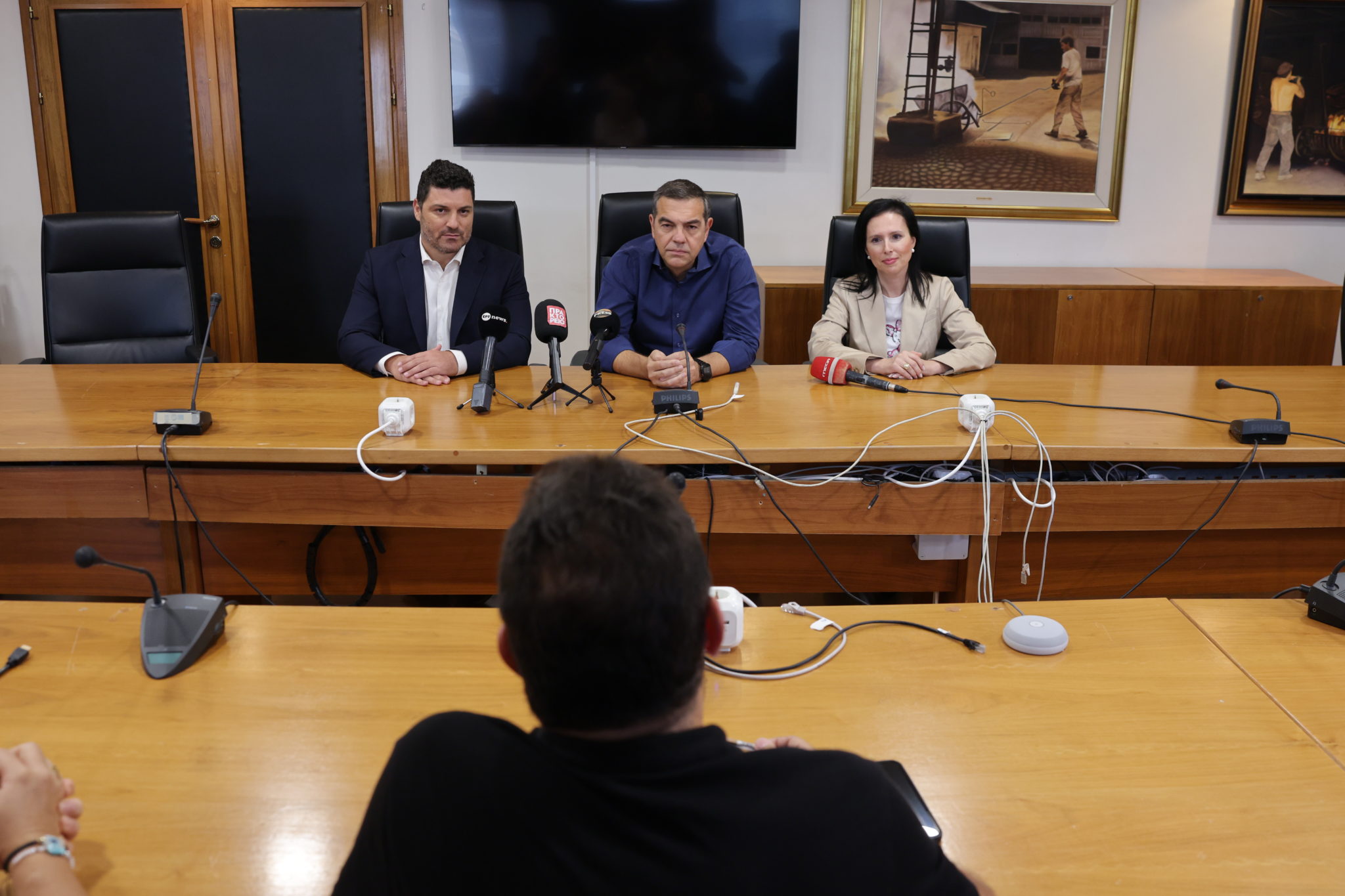Αλέξης Τσίπρας σε συνάντηση με την Ομοσπονδία υπαλλήλων ΔΥΠΑ