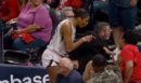 Χαμός στο WNBA: Έξαλλη η Έι Τζα Γουίλσον με οπαδό των Ιντιάνα Φίβερ - Δείτε το βίντεο