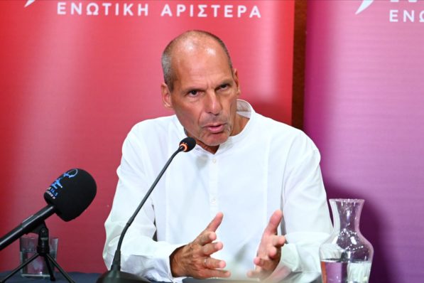 Βαρουφάκης στη ΔΕΘ: Παραπλανητική η ανάπτυξη – Αναγκαία η επανάκτηση του πλούτου που έχασε η κοινωνία – VIDEO