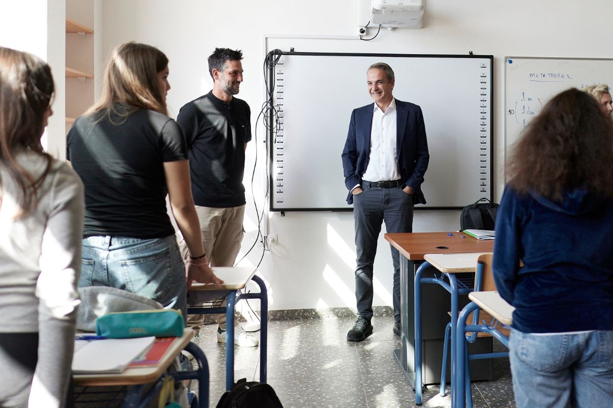 Ο Κυριάκος Μητσοτάκης στο Γυμνάσιο Ασπροπύργου