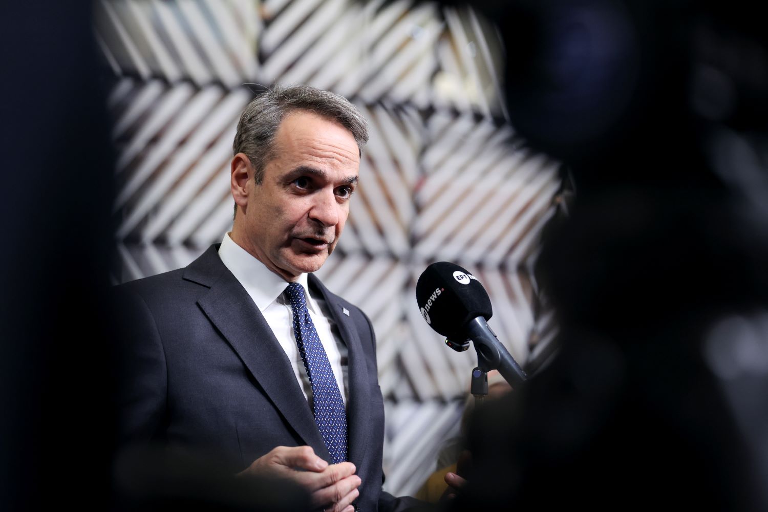 Bloomberg: Τα δύο αιτήματα Μητσοτάκη στην επιστολή προς τη φον ντερ Λάιεν για την ενεργειακή κρίση