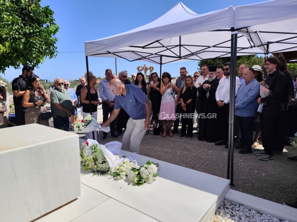Μίκης Θεοδωράκης, Μνημόσυνο