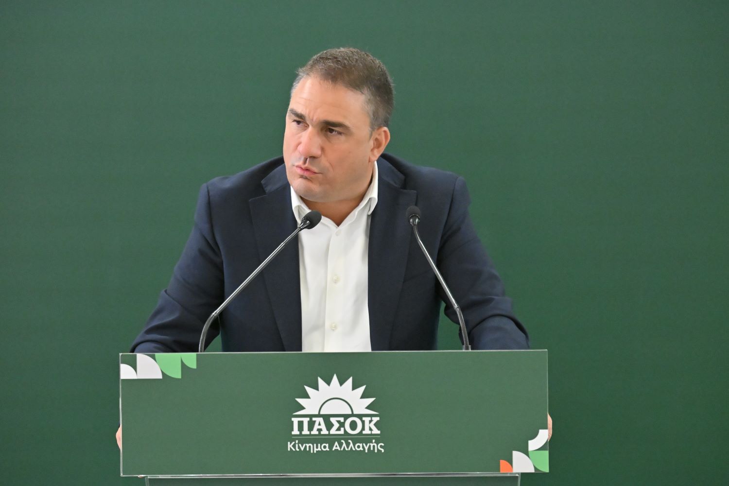 Τσουκαλάς προς Μαρινάκη για παραπομπή Τριαντόπουλου: «Σταματήστε να περιφέρετε την αναξιοπιστία σας»