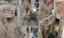 Πλάκα: Τα αίτια της τραγωδίας αναζητούν οι Αρχές – Αύριο η αναγνώριση των σορών και οι έλεγχοι για τη στατικότητα των γειτονικών κτιρίων