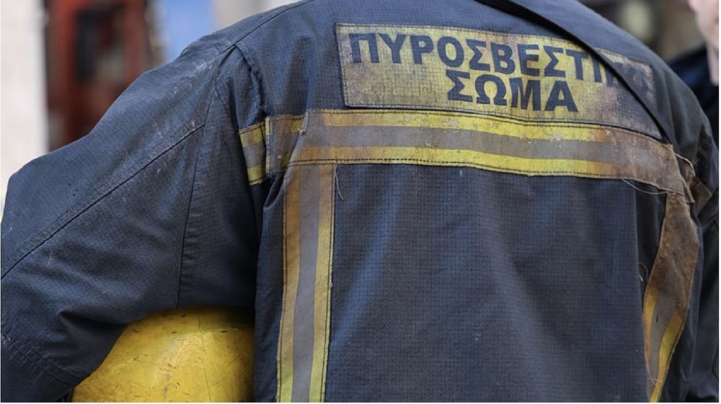 Ρόδος: Πατέρας δύο παιδιών ο πυροσβέστης που έπεσε από μεγάλο ύψος και σκοτώθηκε – «Ημέρα πένθους για το νησί», το μήνυμα του δημάρχου