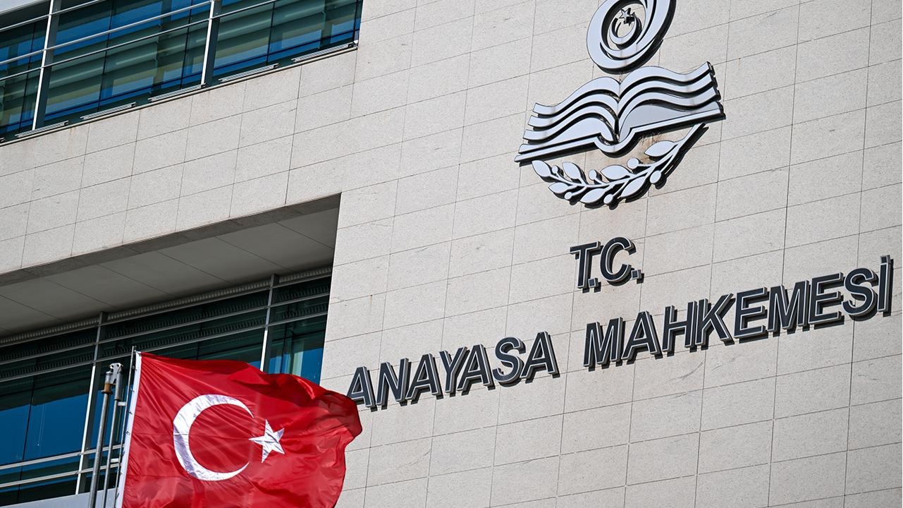 Τουρκία: Αυτοκτόνησε συνταξιούχος αστυνομικός σε διαδήλωση – «Δεν μπορώ να τα βγάλω πέρα» – ΒΙΝΤΕΟ