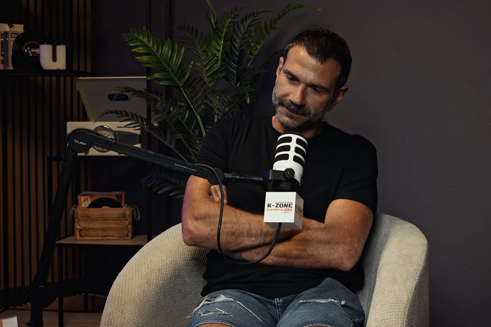 Τάσος Ιορδανίδης: Η τυχαία αρχή στην υποκριτική, η πατρότητα και η σχέση των παιδιών του με τα social media