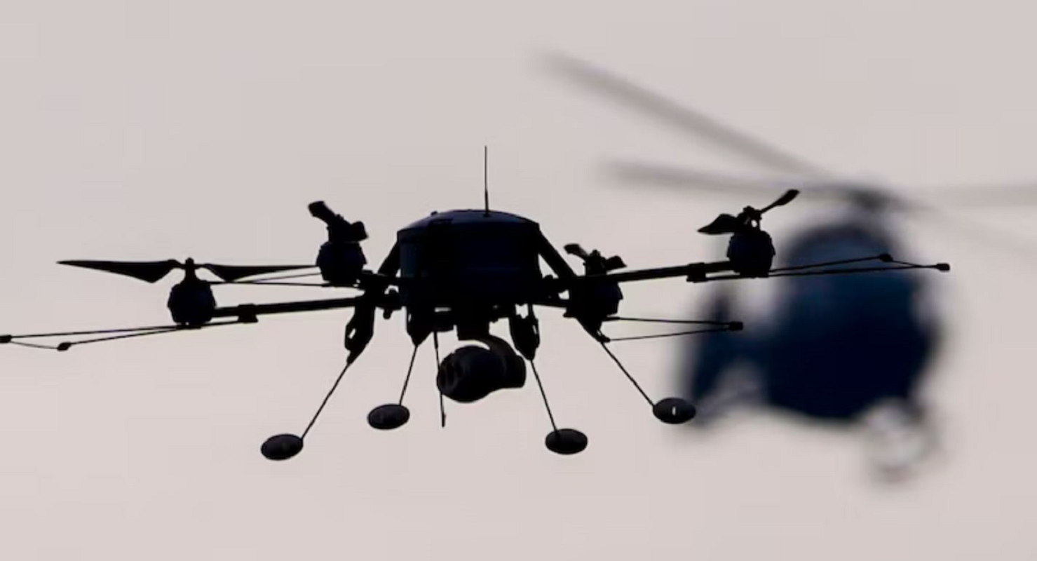 Από τα δέματα στα drones: Ο υβριδικός πόλεμος πλησιάζει την Ελλάδα