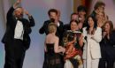 Emmy 2026: Ιστορικό ρεκόρ για το «Widow’s Bay» με 14 βραβεία, θρίαμβος για τον Μάθιου Ρις - Αναλυτικά η λίστα των νικητών