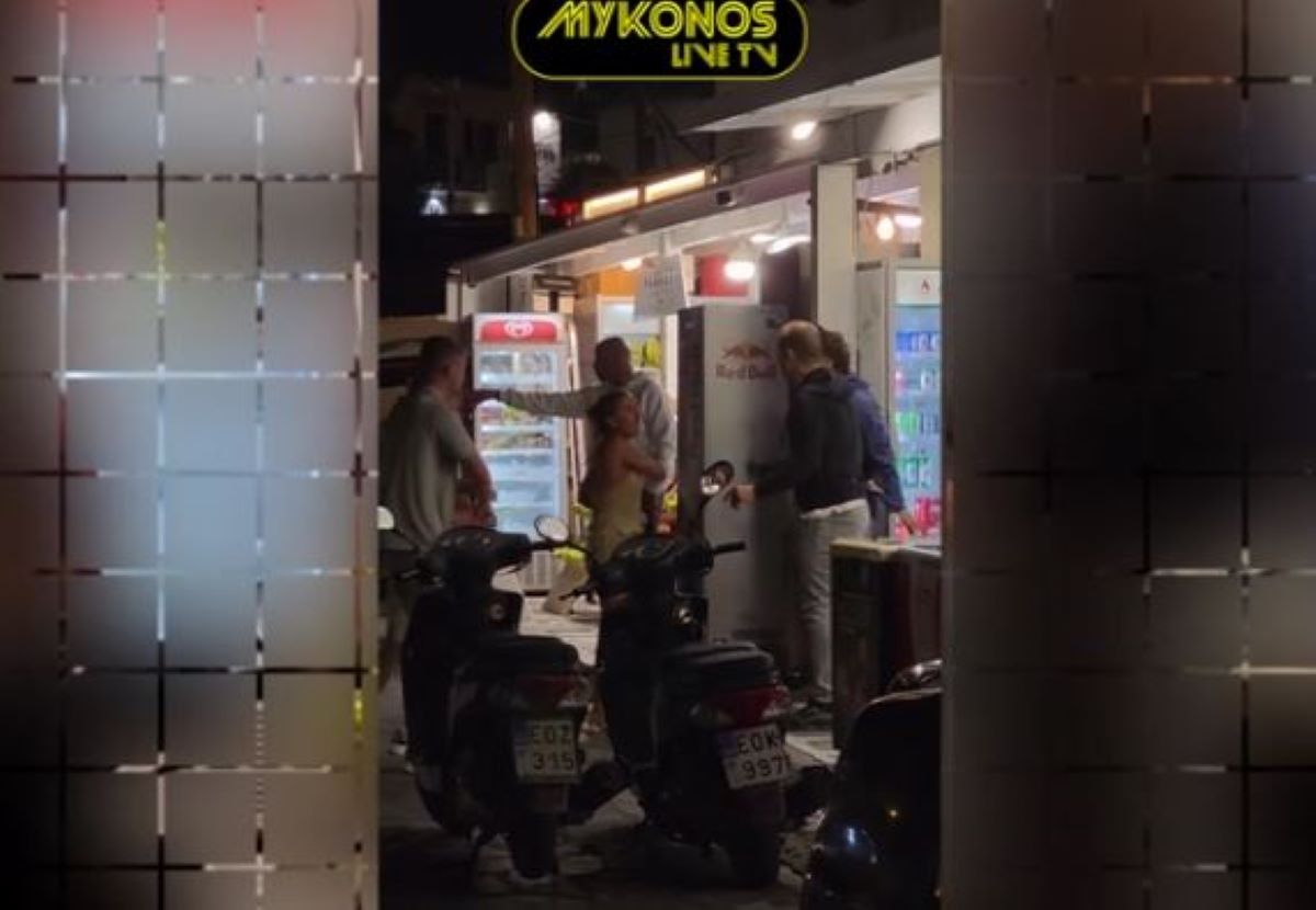 Άγριο ξύλο στη Μύκονο: Γροθιές και κεφαλοκλειδώματα όταν τουρίστας κλώτσησε γάτα – Δείτε βίντεο