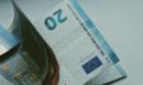 Σε εξέλιξη η ψηφοφορία για το νέο ευρώ - Μέχρι πότε μπορούν να ψηφίσουν οι πολίτες της ευρωζώνης