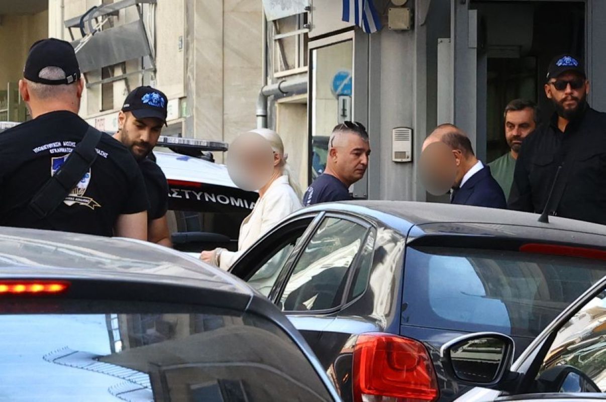 Στον ανακριτή οι 2 γιατροί που κατηγορούνται για τον θάνατο του Γιώργου Μαζωνάκη – Τι θα υποστηρίξουν στις απολογίες τους