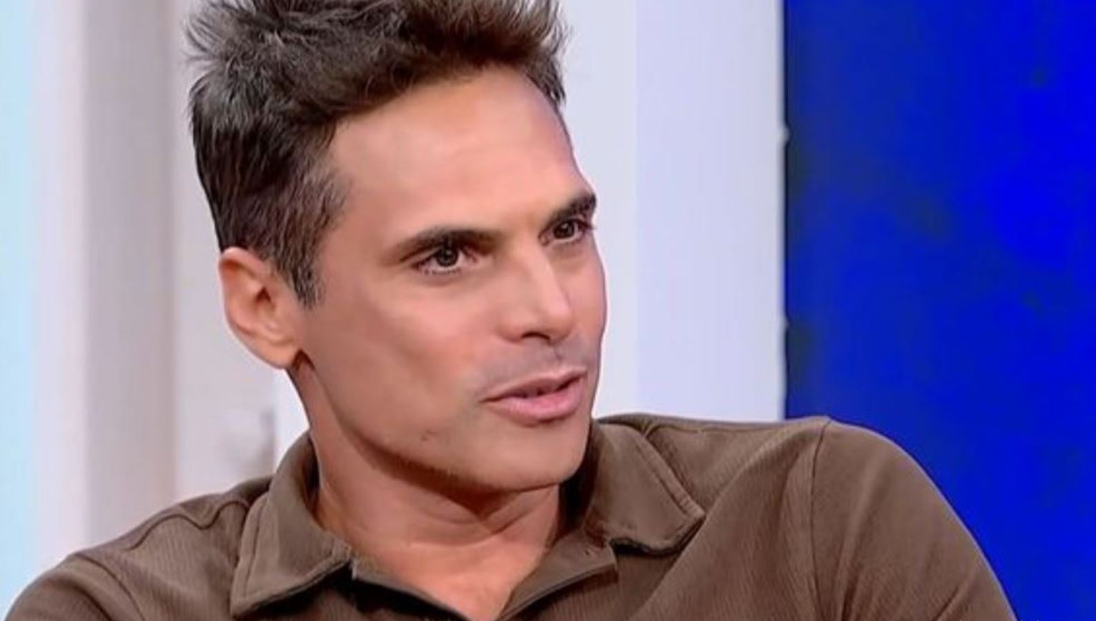 Γιώργος Παπαγεωργίου: «Έχω παραδοθεί στα ηνία της, με κάνει ό,τι θέλει στα αλήθεια»