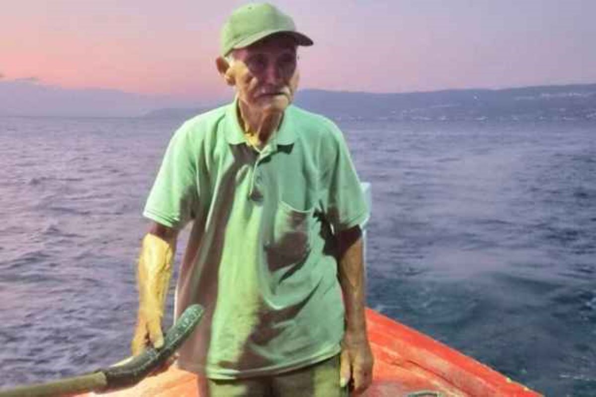 Ερέτρια: Ο 92χρονος Δημήτρης Πολυζωίδης διεκδικεί θέση στο βιβλίο Γκίνες, ως ο γηραιότερος εν ενεργεία ψαράς στον κόσμο