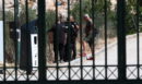 Κυψέλη: Στο μικροσκόπιο η σακούλα με τα ανθρώπινα οστά - Εξετάζεται το ενδεχόμενο να μεταφέρθηκαν πρόσφατα στο σημείο που βρέθηκαν