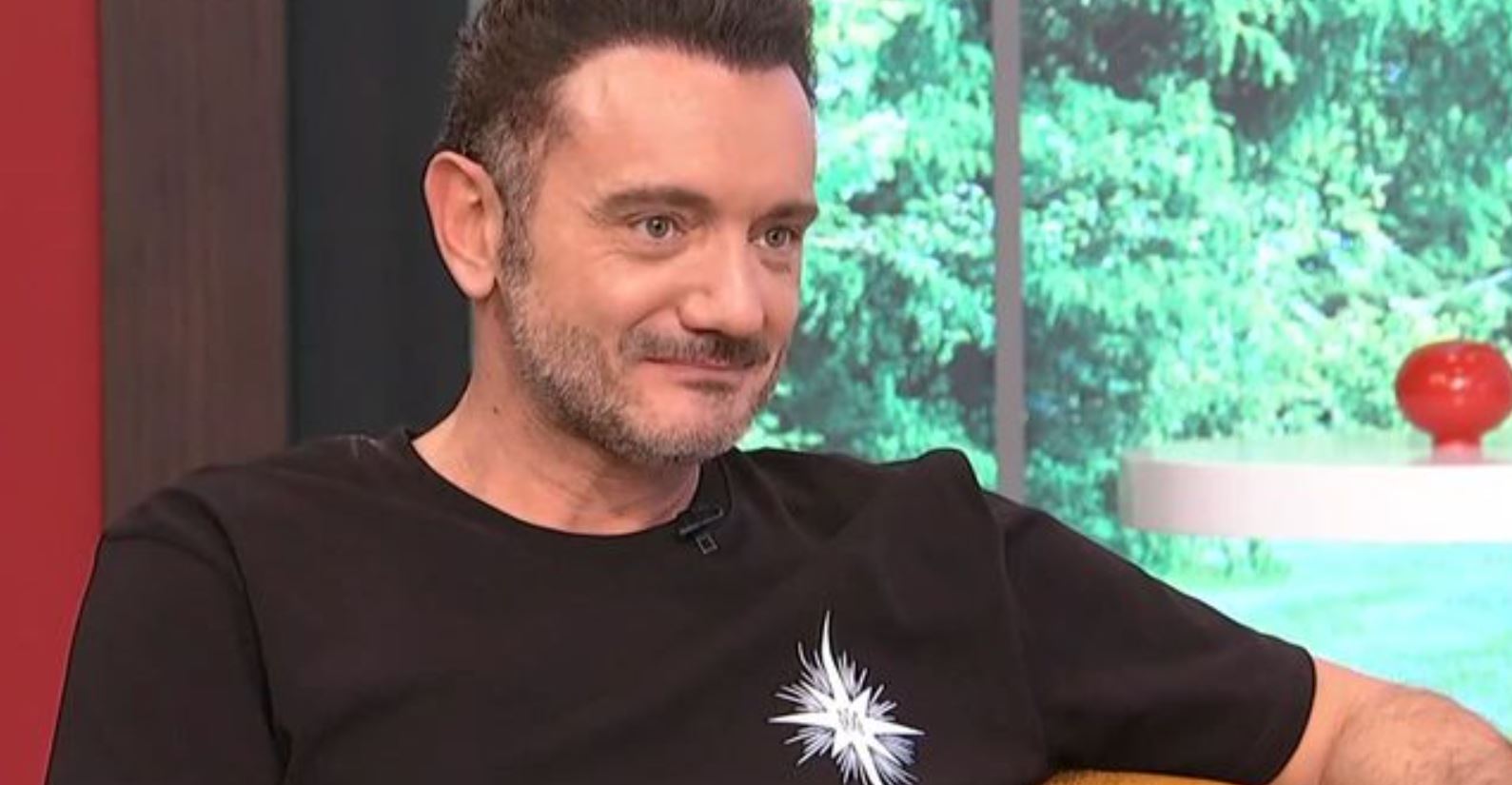 Χρήστος Μενιδιάτης για τον πατέρα του: «Θεωρούσε ότι ήταν θετικό, το ότι δεν ταιριάζαμε και σαν ύφος και φωνητικά»