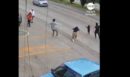 Συγκλονιστικό βίντεο από το Μεξικό: Εργαζόμενος σούπερ μάρκετ σώζει 3χρονο κοριτσάκι λίγο πριν το χτυπήσει αυτοκίνητο