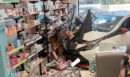 Νέα Μάκρη: Αυτοκίνητο μπούκαρε σε φαρμακείο - Από θαύμα δεν υπήρξε τραυματισμός - ΦΩΤΟ και ΒΙΝΤΕΟ