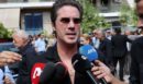 Ο Νίκος Οικονομόπουλος συντετριμμένος στην κηδεία του Μαζωνάκη: «Νιώθω ενοχές» - ΒΙΝΤΕΟ