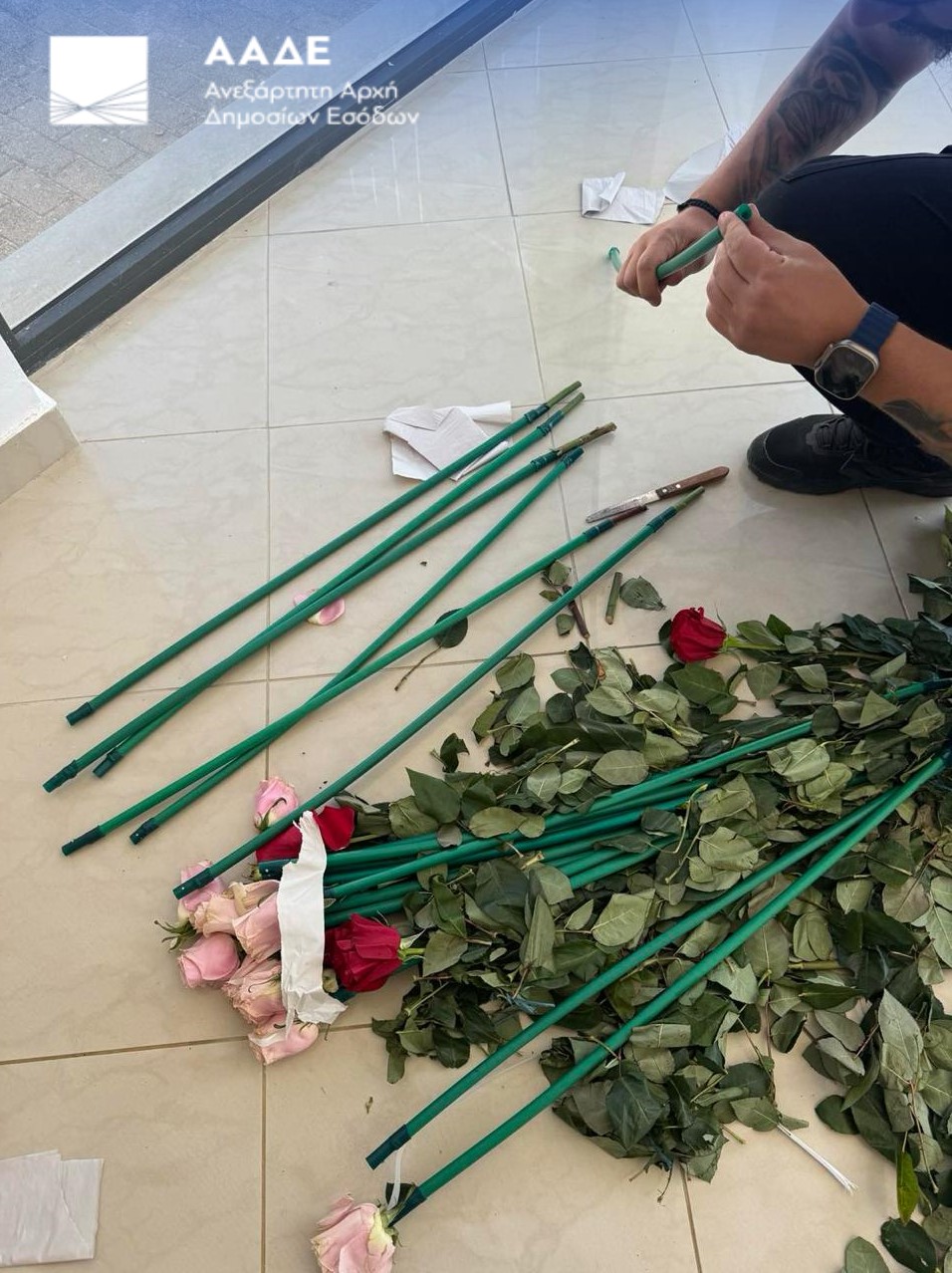 κοκαΐνη, τριαντάφυλλα