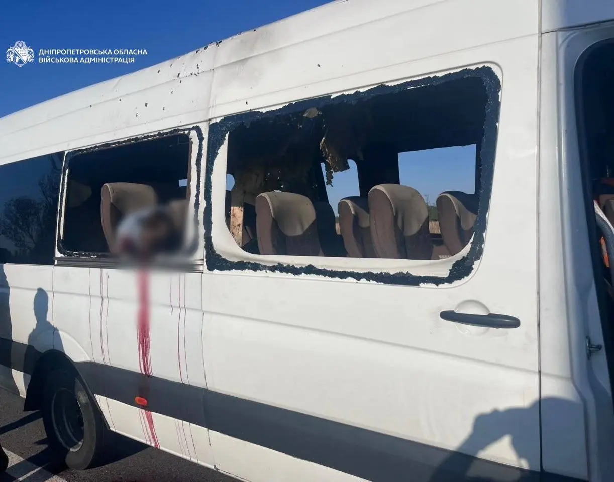 Νέα αιματοχυσία στην Ουκρανία: Ρωσικό drone χτύπησε λεωφορείο – Τουλάχιστον 9 νεκροί σε νέες επιθέσεις
