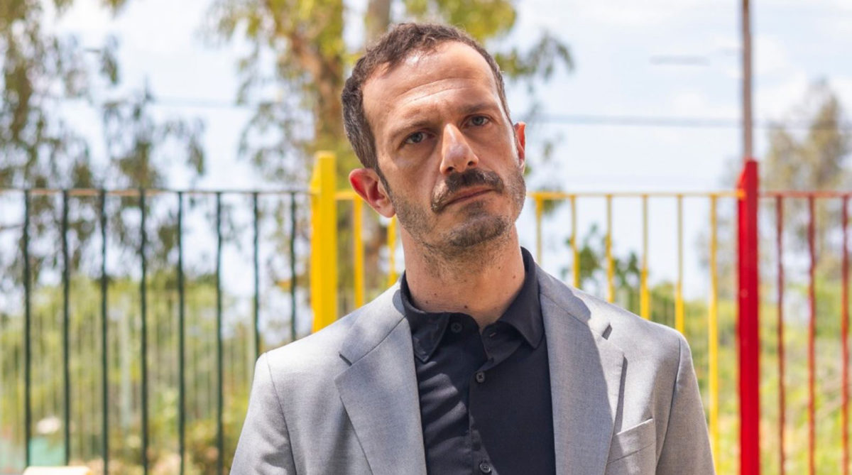 Μιχάλης Βαλάσογλου: «Το να συνεργάζεσαι με παιδιά σε επηρεάζει – Όλη αυτή η σχέση είναι κάτι μοναδικό και για τη δουλειά και για εμάς»