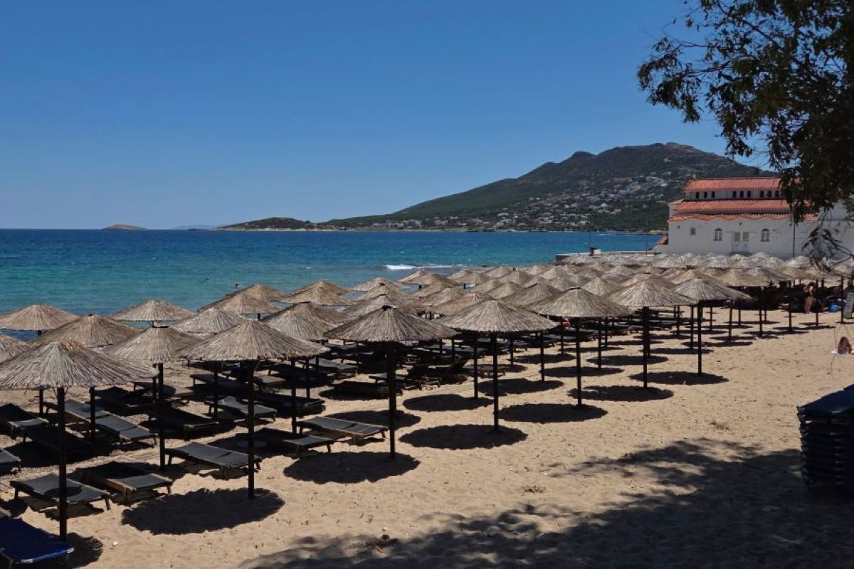 Βουλιαγμένη: Χωρίς προηγούμενο η συμπλοκή για την ξαπλώστρα που οδήγησε στον θάνατο του 82χρονου – Στον εισαγγελέα ο 76χρονος