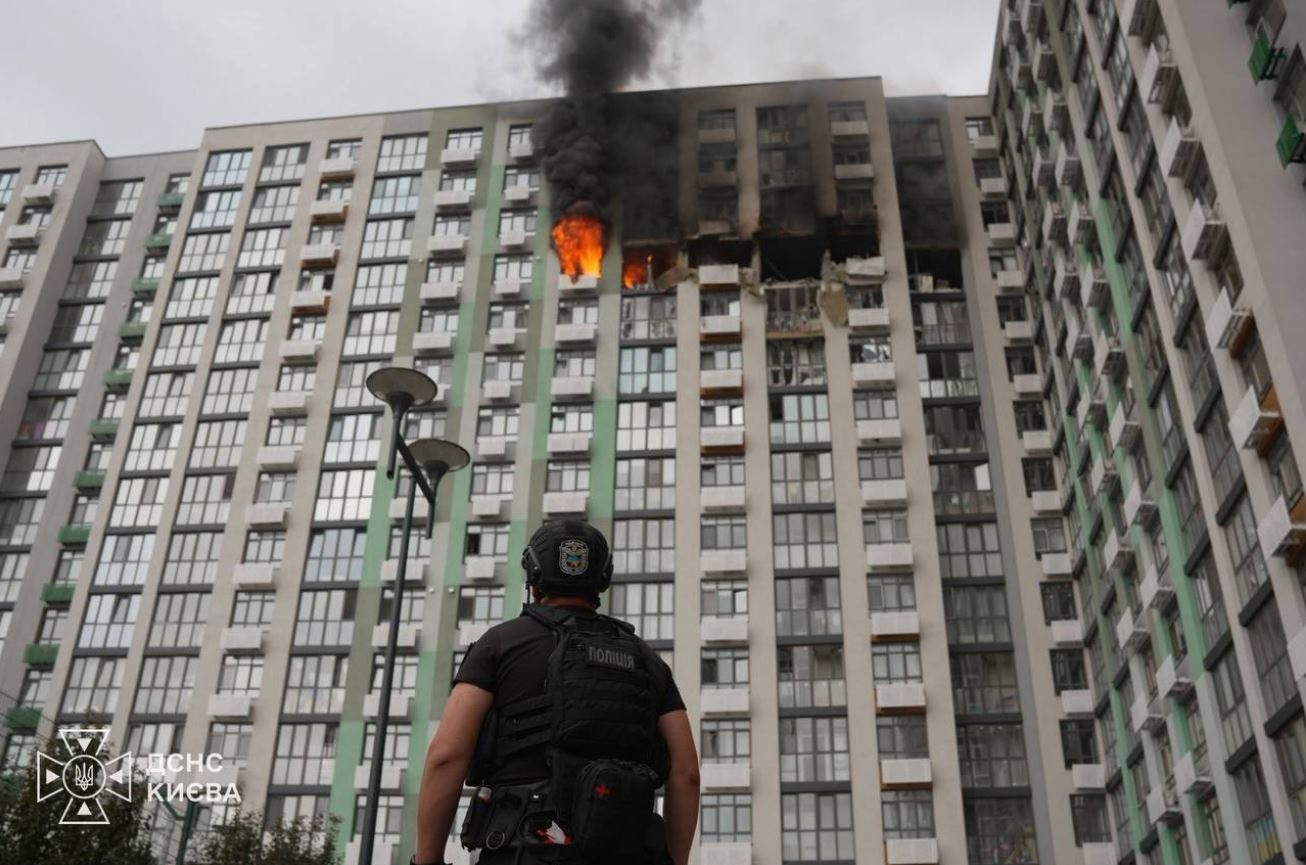 Κόλαση στην Ουκρανία: 16 νεκροί και 54 τραυματίες από το ρωσικό σφυροκόπημα – Κίεβο και Οδησσός στο επίκεντρο