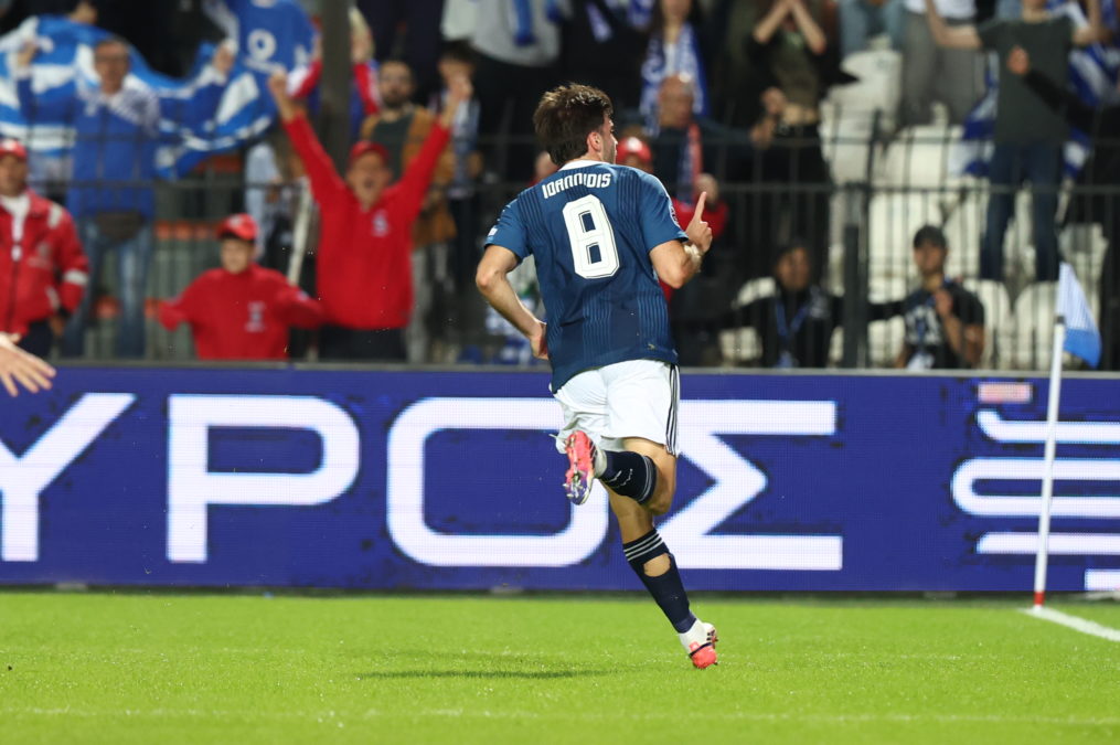 Ελλάδα – Ολλανδία 1-0: Άνοιξε το σκορ η Εθνική με εξαιρετικό πλασέ του Ιωαννίδη – ΒΙΝΤΕΟ
