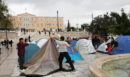 Φοιτητές κατασκηνώνουν στο Σύνταγμα: Ζητούν μέτρα στήριξης για το αυξημένο κόστος σπουδών και τη φοιτητική στέγη - ΦΩΤΟ