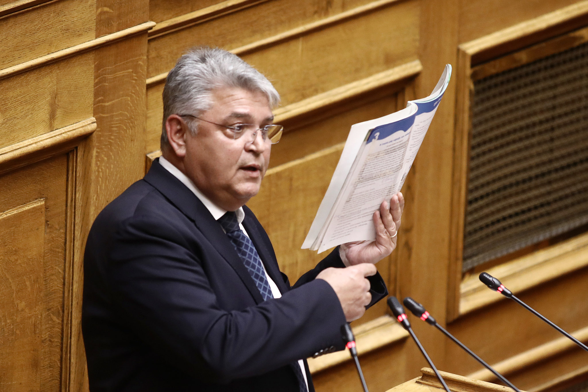 Ο Δημήτρης Νατσιός στη Βουλή