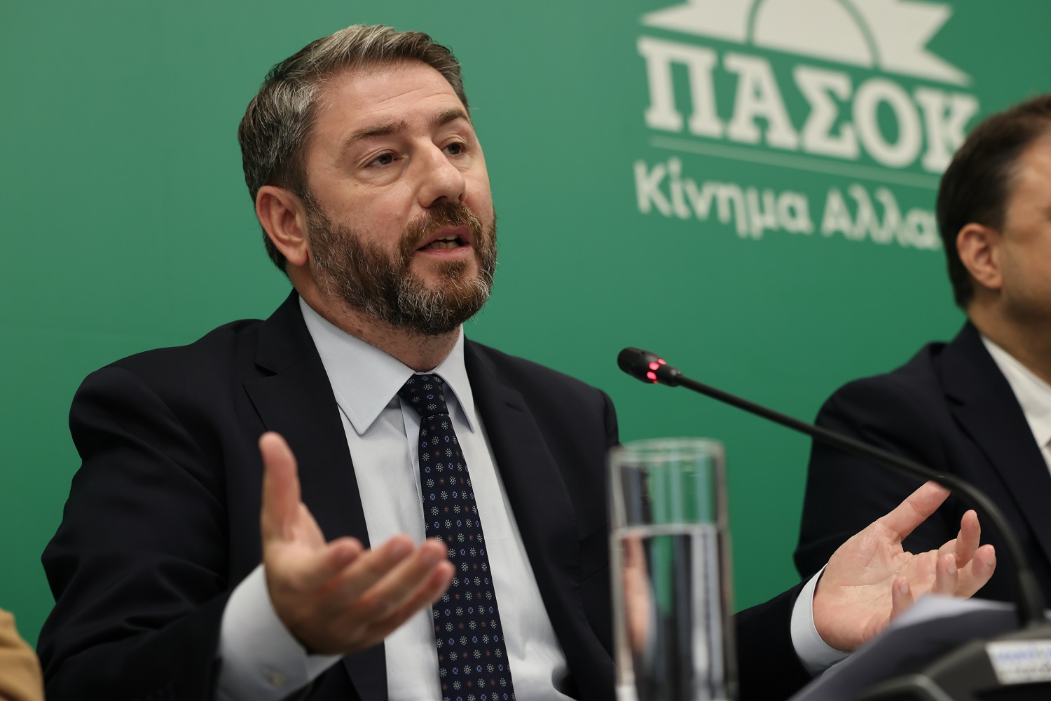 Ανδρουλάκης για Τσίπρα: «Παρά τις επιθέσεις από πιστόλια ή νεροπίστολα, στόχος μας είναι η πολιτική αλλαγή»