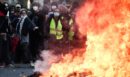 «Σείεται» η Γαλλία: Σφοδρές συγκρούσεις διαδηλωτών και αστυνομίας στο Παρίσι - Φωτιές, δακρυγόνα και δεκάδες συλλήψεις